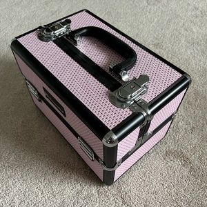 Pink sparkly makeup case, clean and barely used